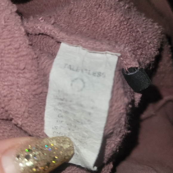 Talentless Hoodie and Sweatpants Bundle - Picture 7 of 16